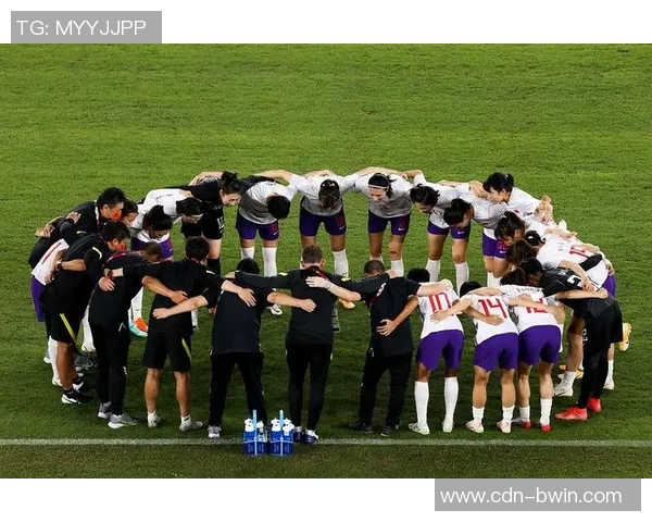 精彩五人足球赛视频集锦展现激情与团队合作的完美结合